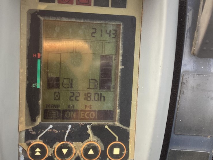 2017-deere-35g-image-17