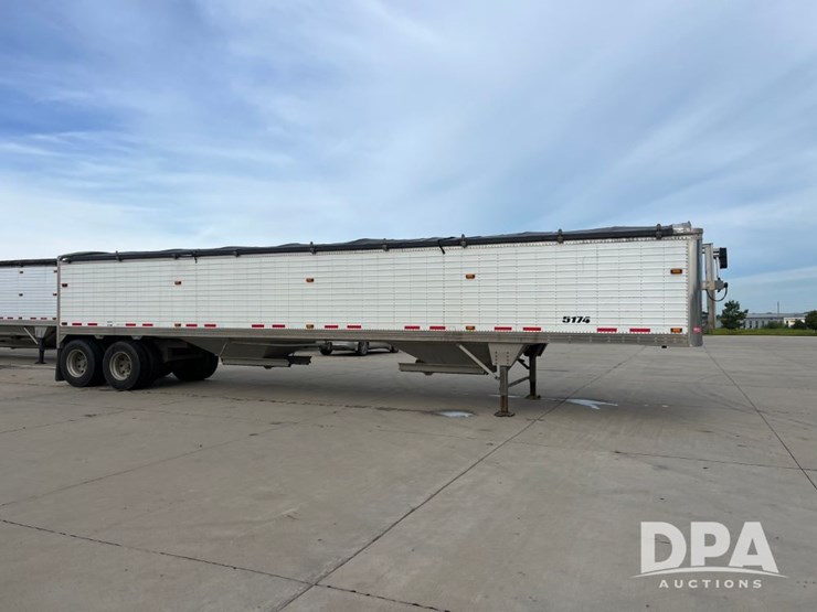 2015-timpte-grain-trailer-image-5