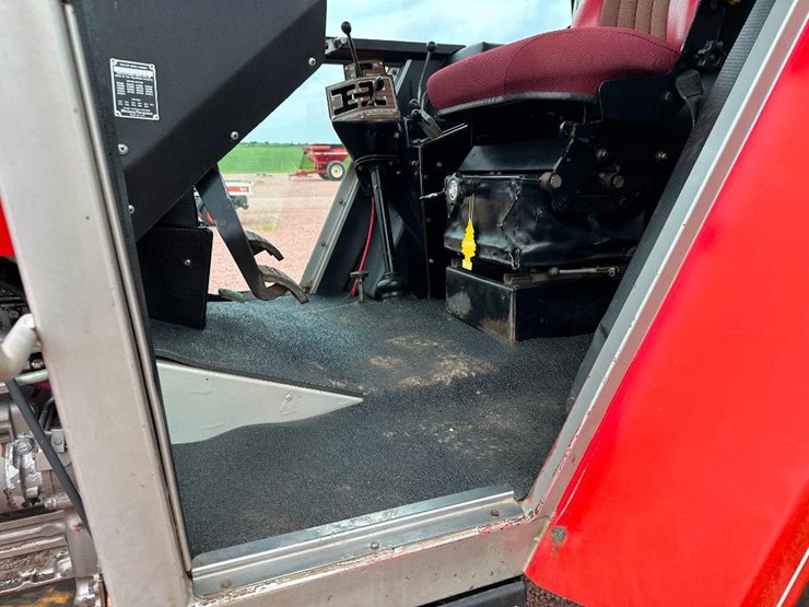 1980-massey-ferguson-2705-image-41