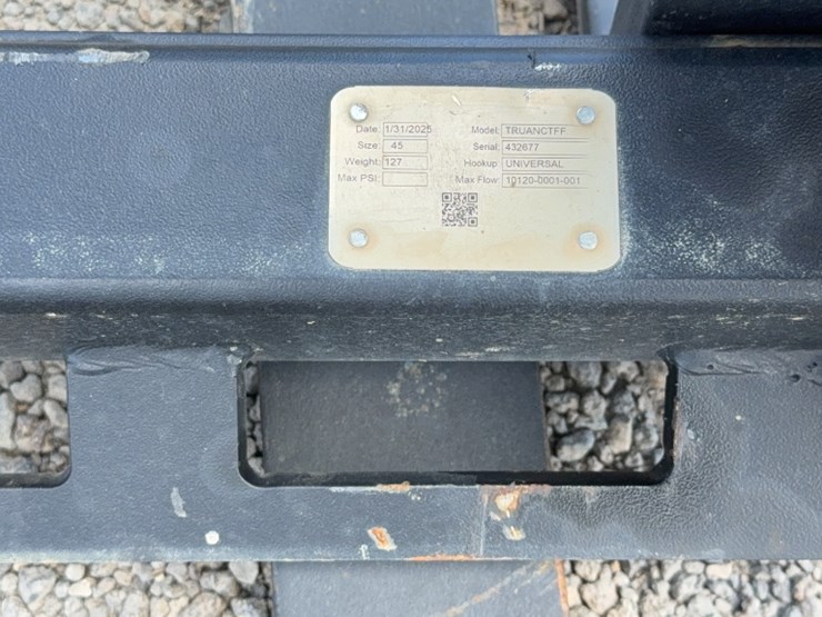 #2061-•-trubilt-42"-skid-steer-pallet-forks-image-4