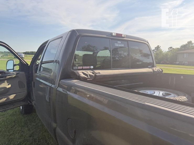 2005-ford-f350-image-28
