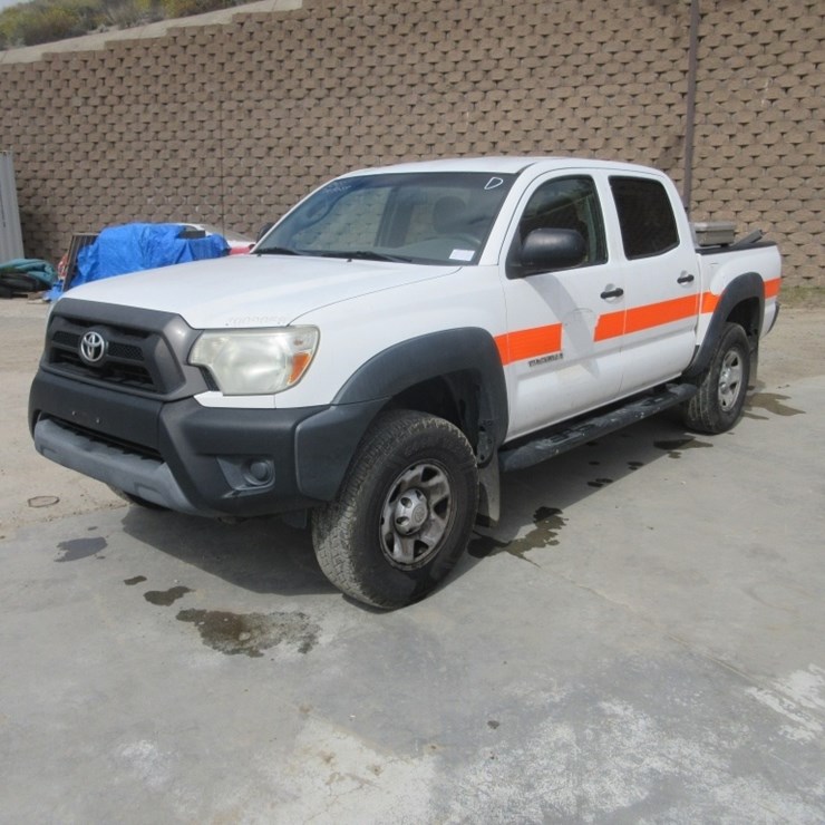 2013 TOYOTA TACOMA