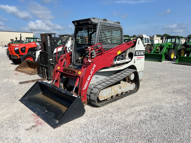 2018-takeuchi-tl12r2-image-1