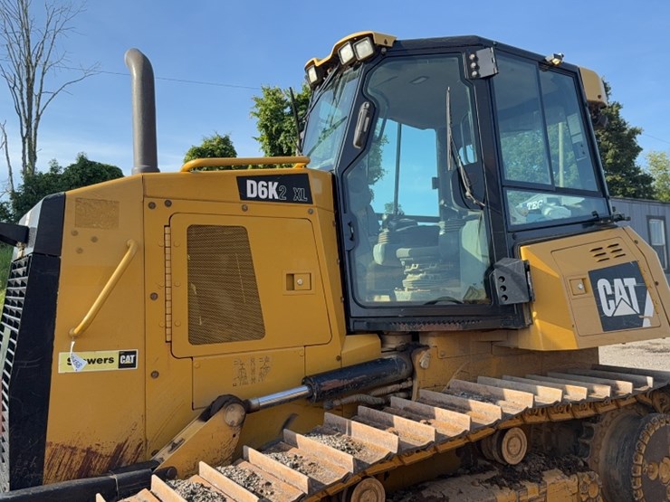 caterpillar-d6k-image-12