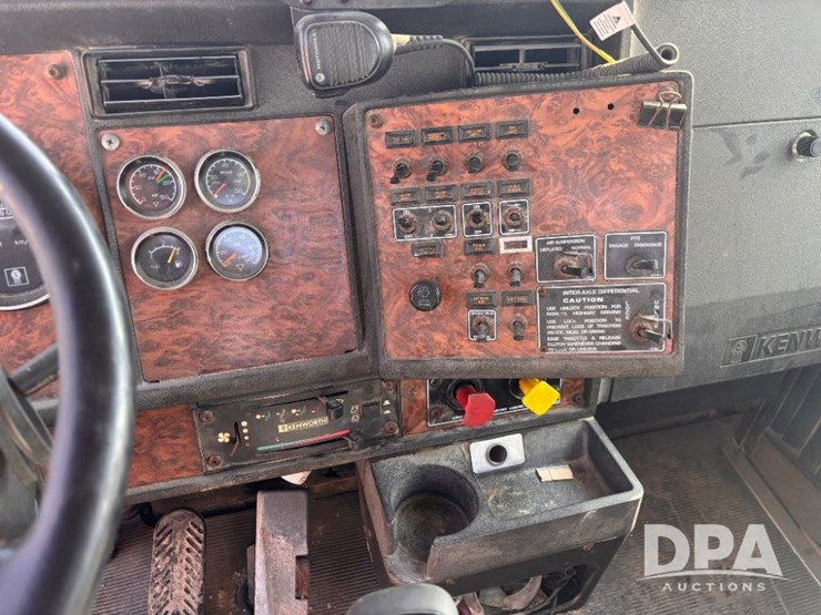 2000-kenworth-t800-image-84