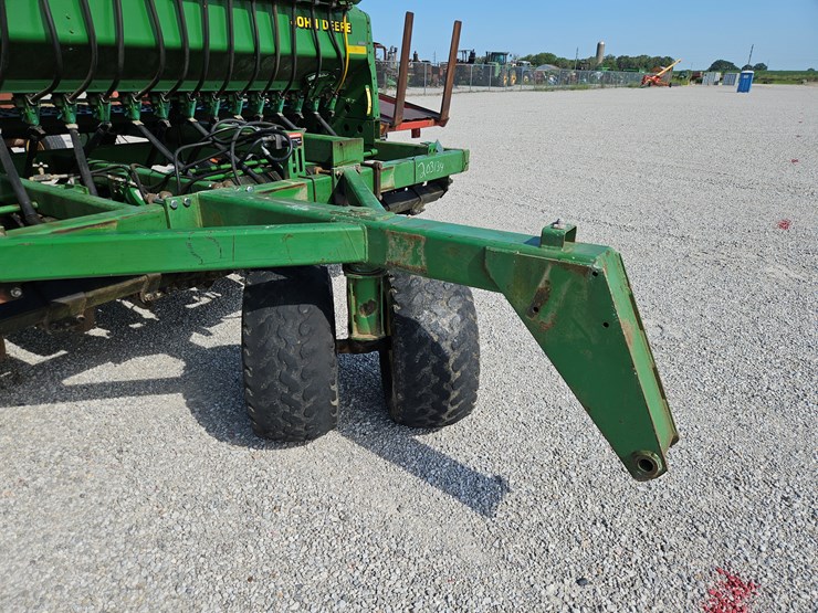 2001-john-deere-1560-image-2