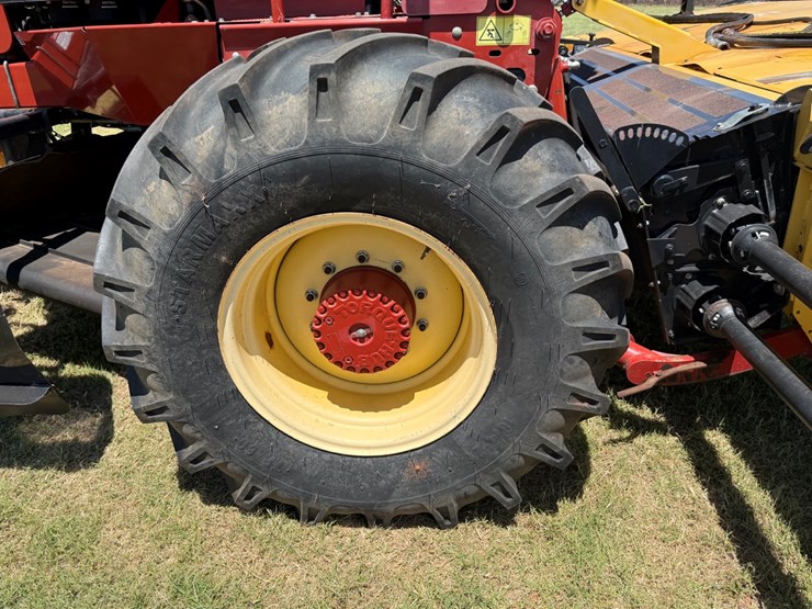 2013-new-holland-h8080-image-4