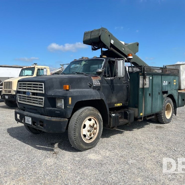 1993 FORD F600