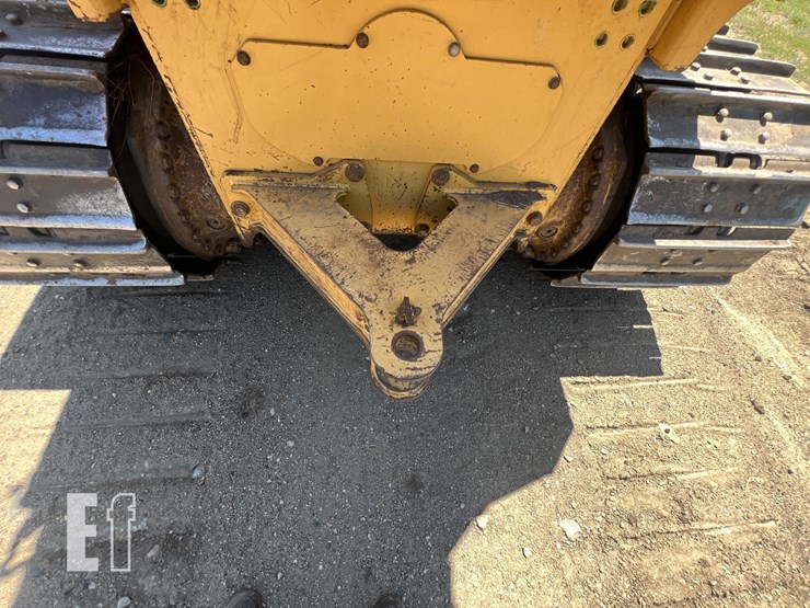 2013-deere-700j-lgp-image-19