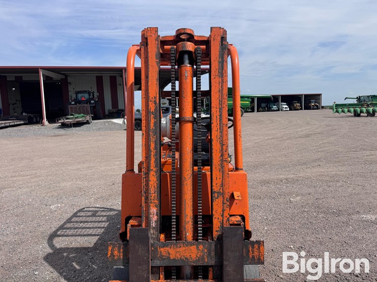 yale-l83c-040-sas-propane-forklift-image-10