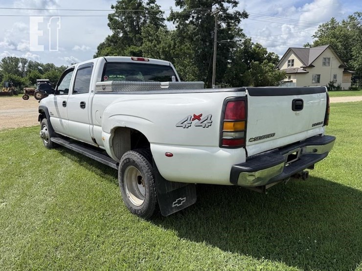2001-chevrolet-3500hd-image-6