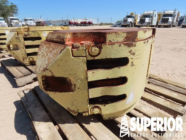 (5-180)-mckissick-100-ton-block-w/-24"-sheaves.-lo-image-2