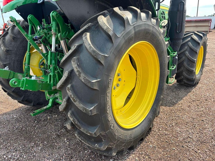 2023-john-deere-6130m-image-31