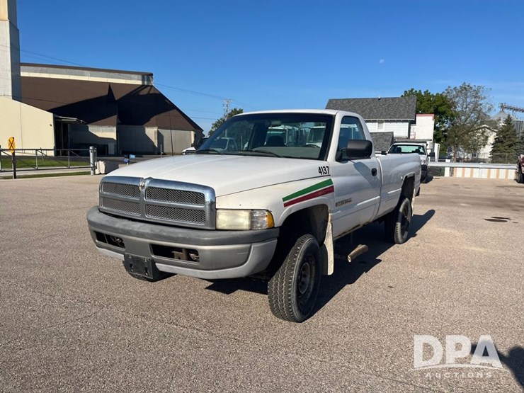 1995-dodge-ram-2500-image-18