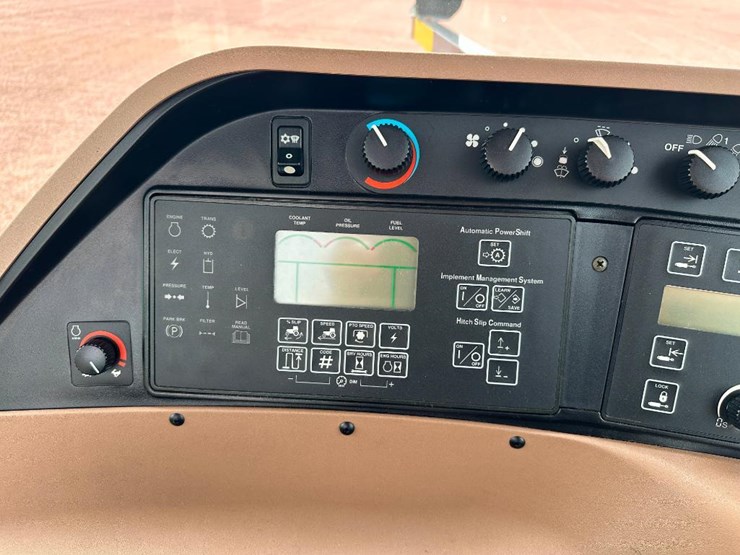 john-deere-8210-image-62