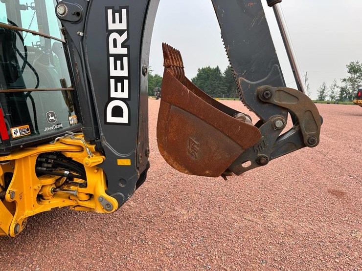 2018-deere-310sl-image-31
