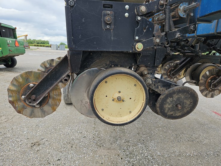 kinze-2600-image-7