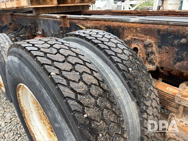 2001-sterling-truck-(dr11851-unit-9459)-image-67