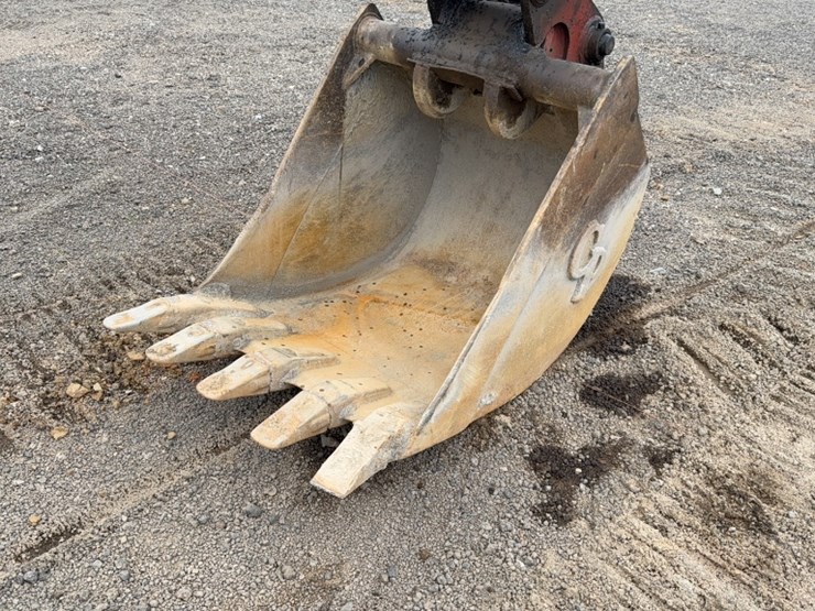 kobelco-sk135sr-lc-image-5