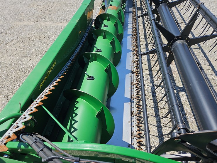 2012-john-deere-625f-image-11