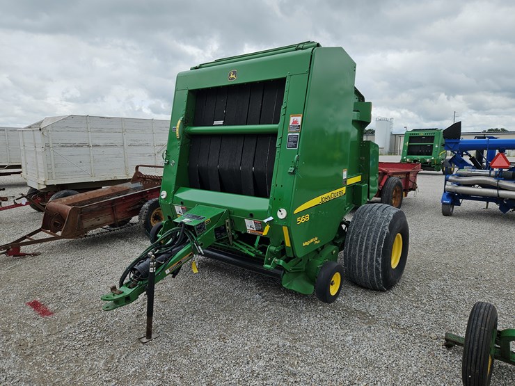 2008-john-deere-568-image-1
