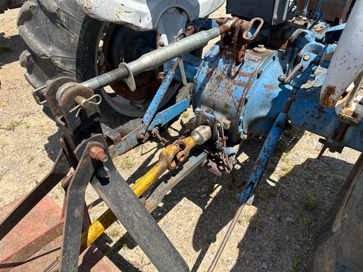 ford-3000-image-15