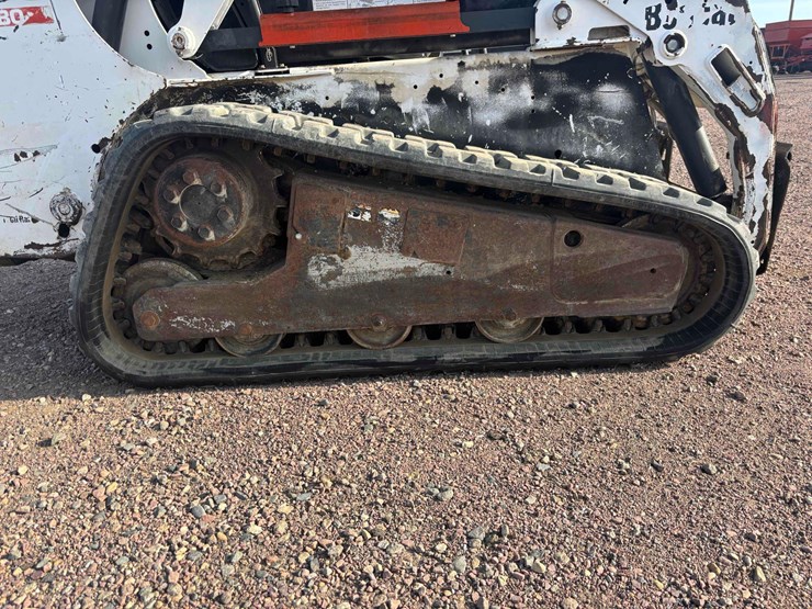 2005-bobcat-t190-image-23