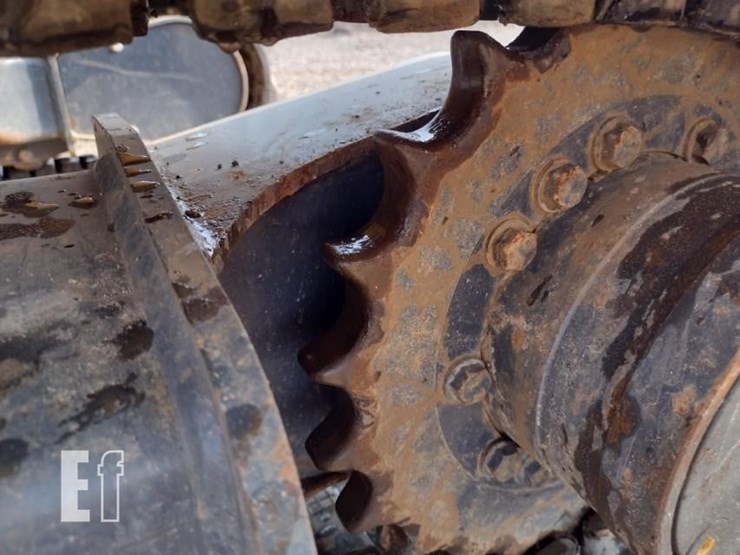 2022-deere-30g-image-28