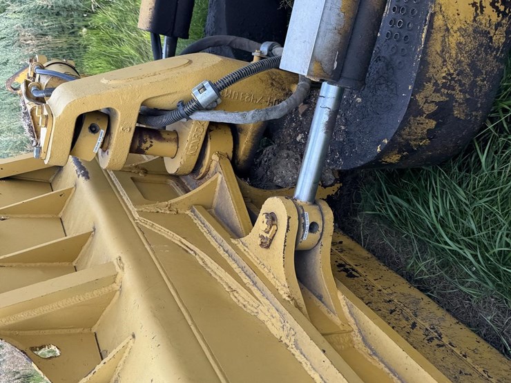 caterpillar-d6m-image-70