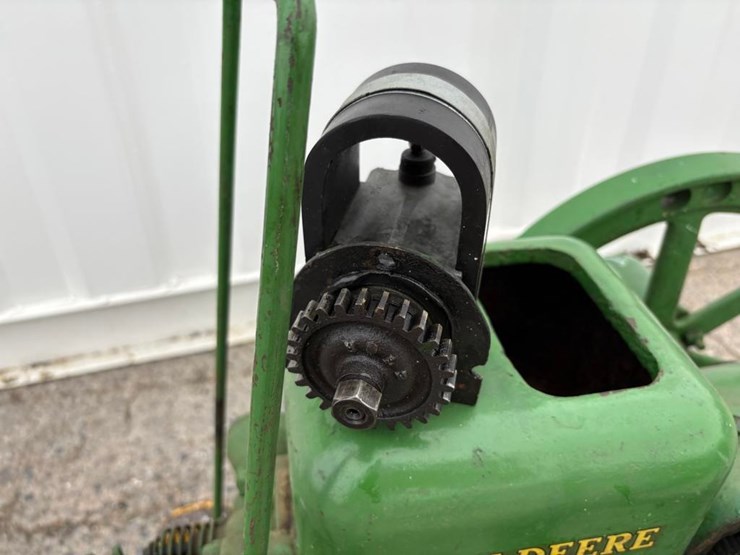 john-deere-112-image-6