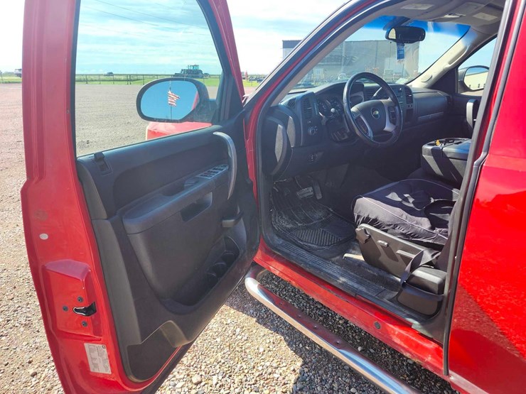 2010-chevrolet-silverado-1500-image-9
