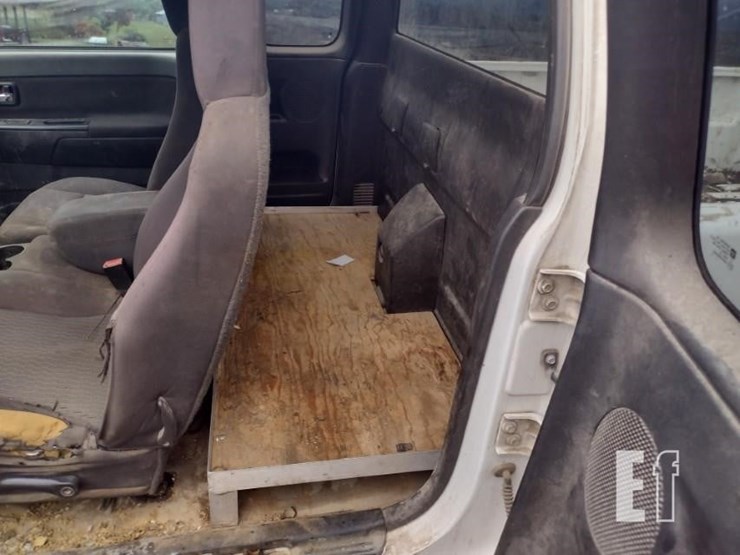 2012-chevrolet-colorado-image-13