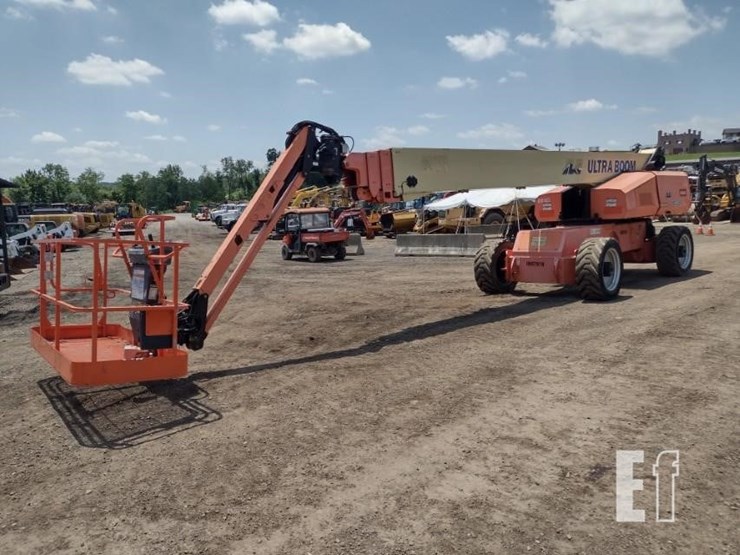 2013-jlg-1200sjp-image-24