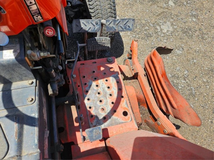 kubota-b2150-image-16