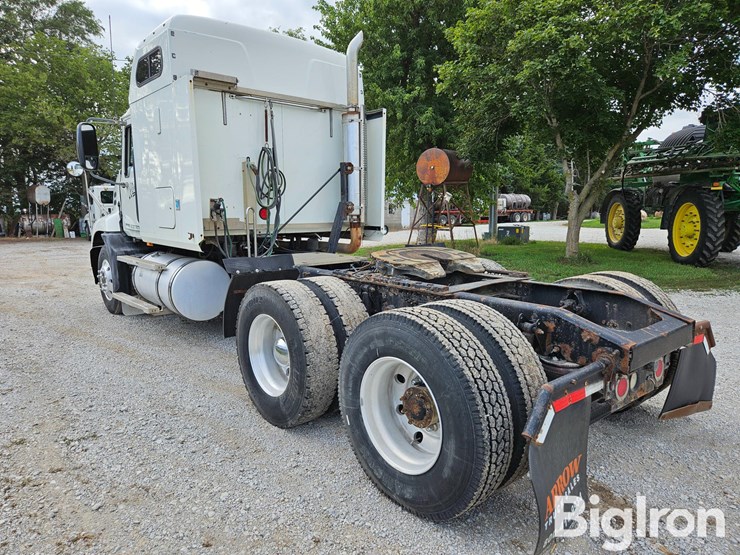 2006-mack-vision-cxn613-image-7