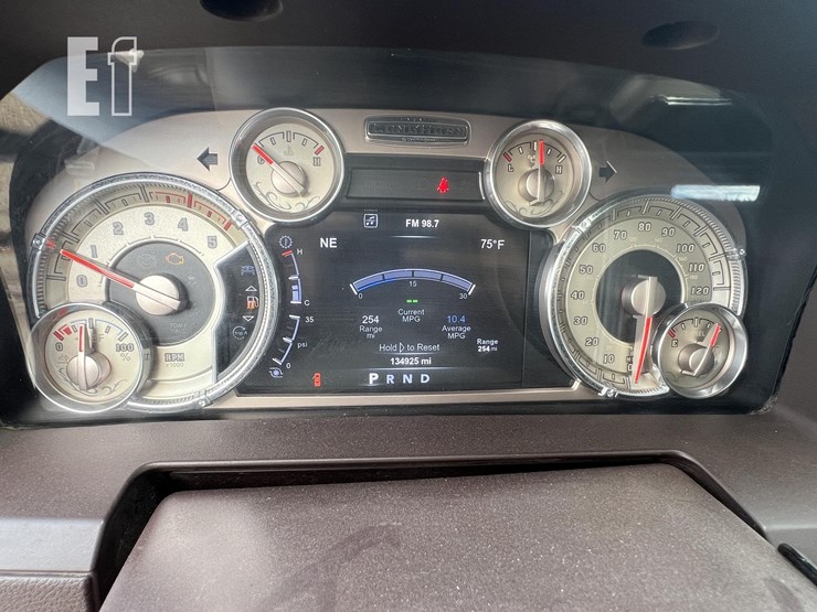 2015-ram-3500-laramie-longhorn-image-14