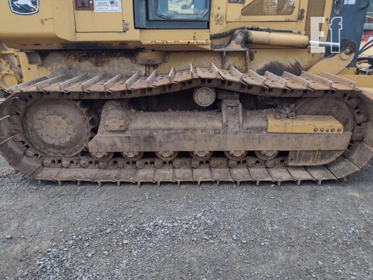2006-deere-700j-lt-image-30