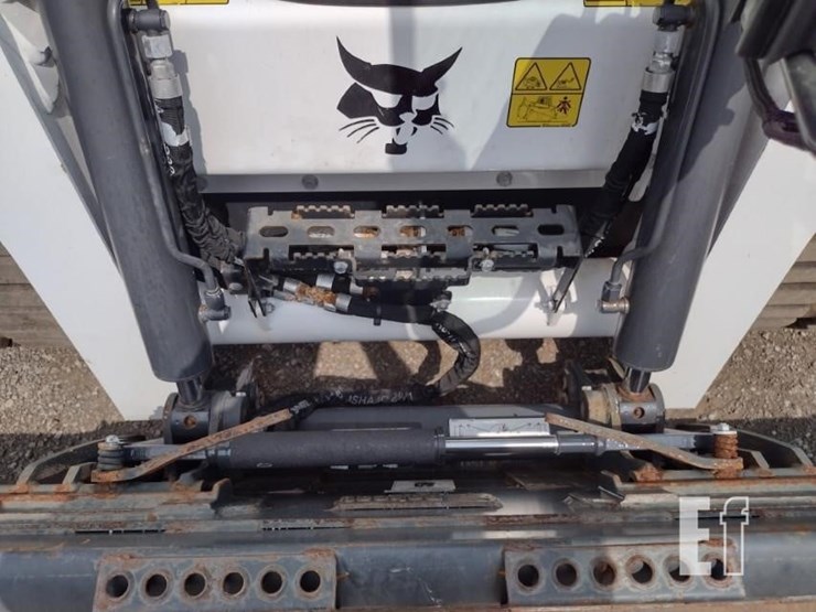2023-bobcat-t770-image-16