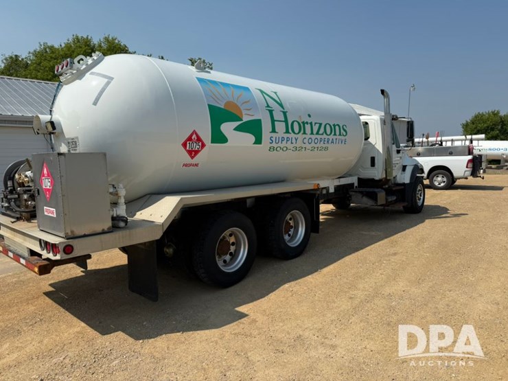 2007-international-7500-propane-truck-(cg363)-image-6