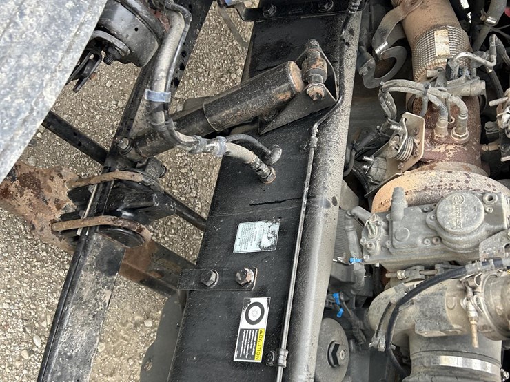 2016-kenworth-t880-image-27