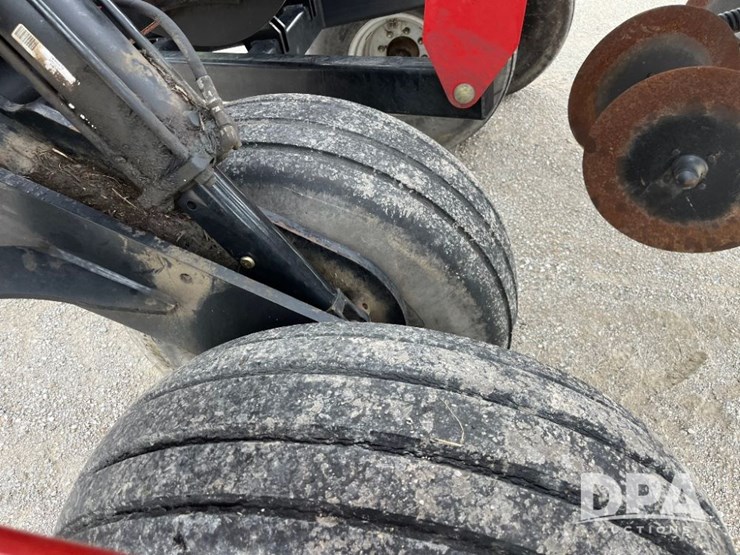 2016-caseih-940-nh3-tool-bar-(jn2532,-unit-561)-image-44
