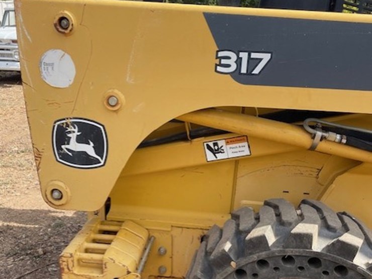 2005-john-deere-317-image-10