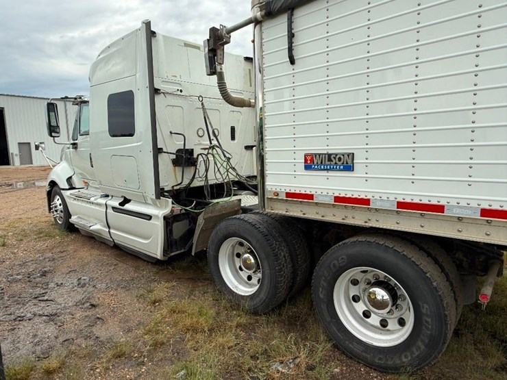 2015-international-prostar-image-3
