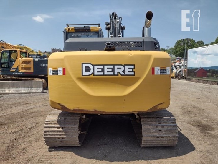 2019-deere-130g-image-4