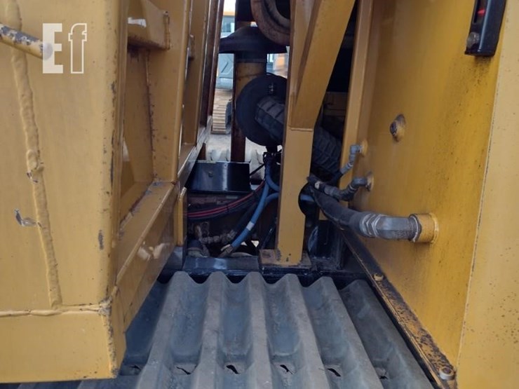 2015-morooka-mst1500vd-image-31