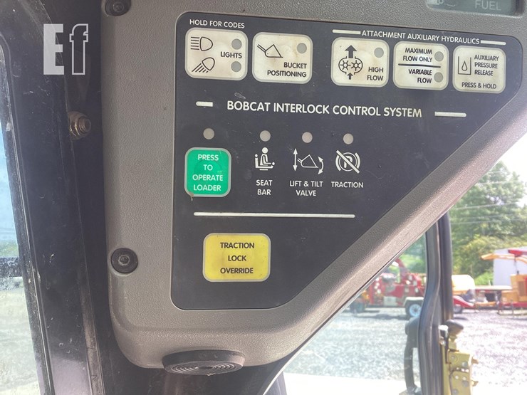 2007-bobcat-t190-image-16