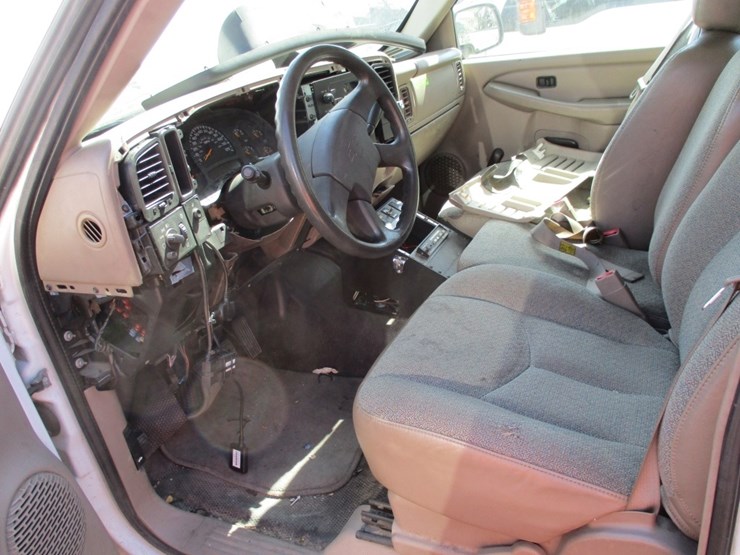 2005-chevrolet-2500-image-7