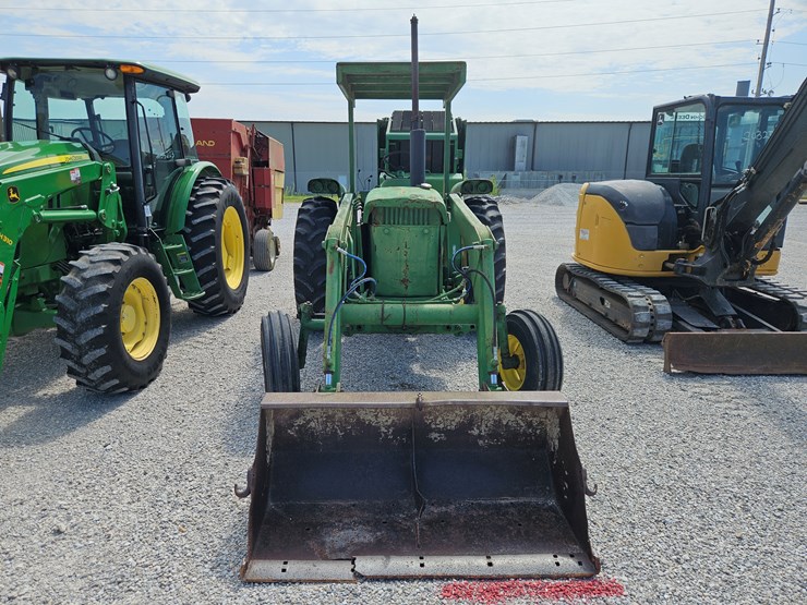 1969-john-deere-3020-image-2