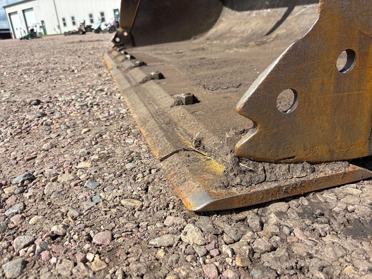 2012-caterpillar-930-image-8