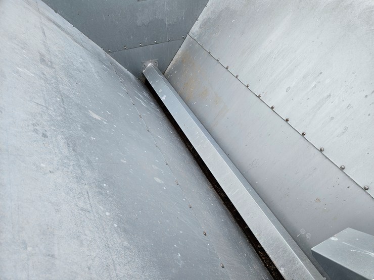 #201032-•-double-r-r-weigh-wagon-image-4